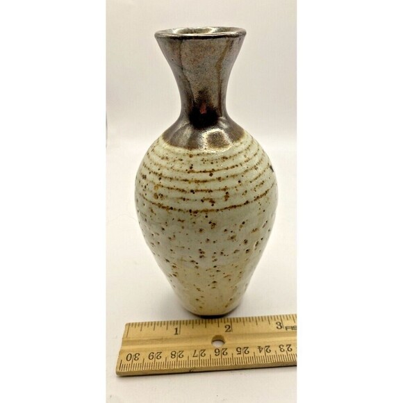 Vintage Maas Stoneware Art Pottery Speckled Bud Vases Signed Set of 2 - Picture 12 of 14